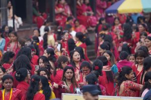पशुपति क्षेत्रमा तीजका महिला व्रतालु भक्तजनको लाम