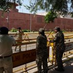 भारतमा निर्वाचन प्रमुखको राजीनामा माग