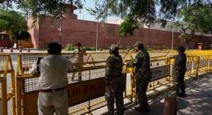 भारतमा निर्वाचन प्रमुखको राजीनामा माग