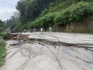 मुग्लिन–काठमाडौं सडकखण्ड पुन: बन्द गरिने